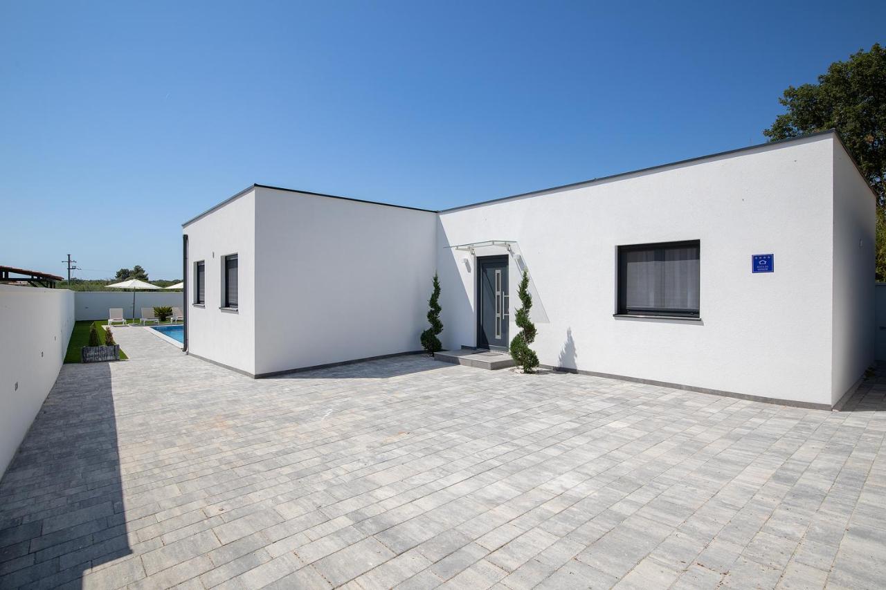 Villa L&L Medulin Buitenkant foto